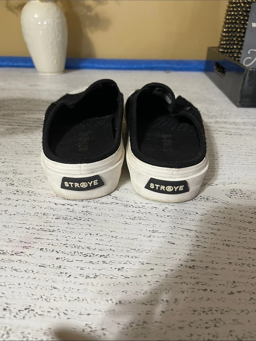 Men’s Black and White Slip-On Mule Sneakers